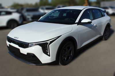 Kia K4