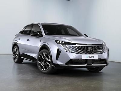 Peugeot e-3008