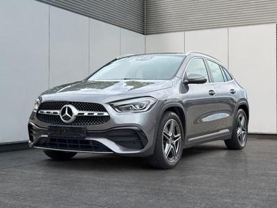 Mercedes-Benz GLA 220