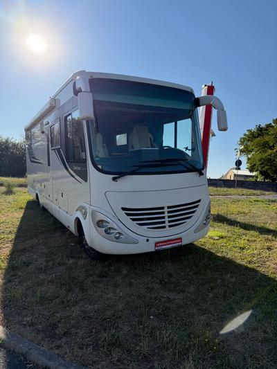 Concorde Charisma 890 M