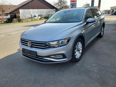 VW Passat Variant