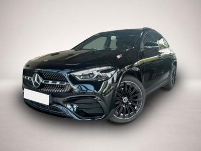 Mercedes-Benz GLA 220