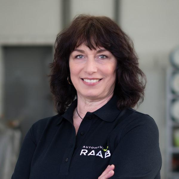 Andrea Raab