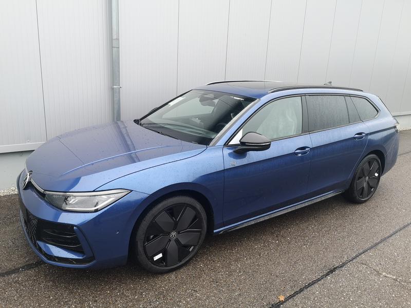 VW Passat Variant