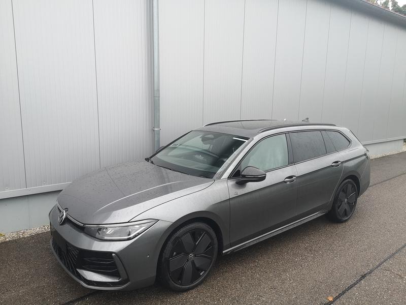 VW Passat Variant