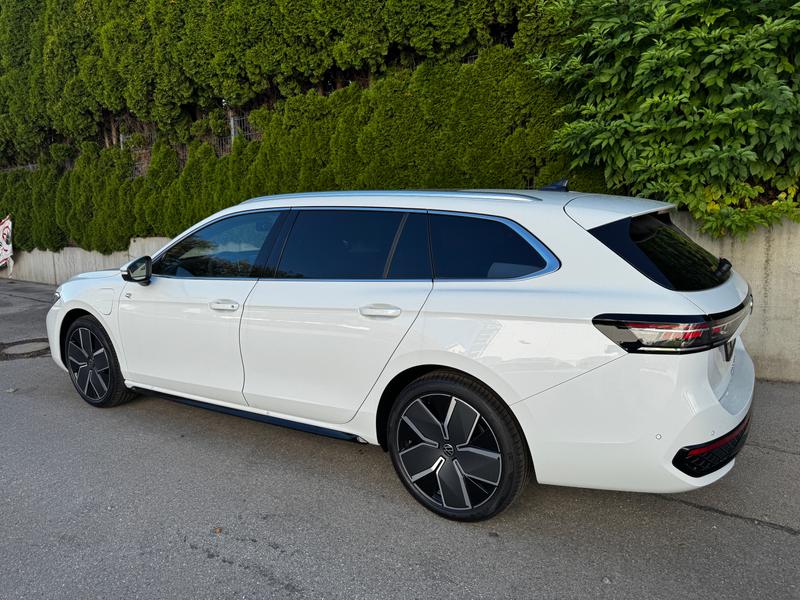 VW Passat Variant