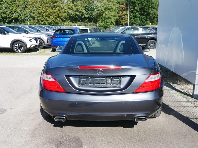 Mercedes-Benz SLK 200
