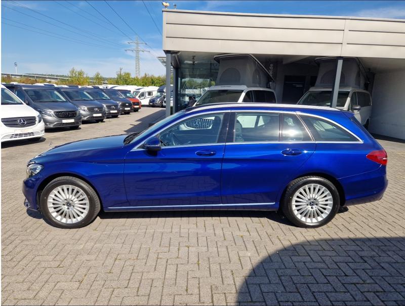 Mercedes-Benz C 220