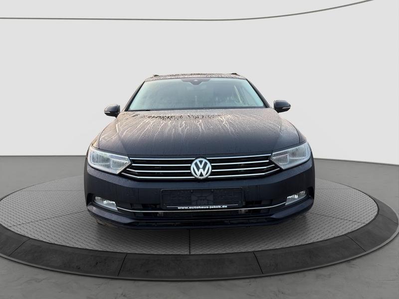 VW Passat Variant