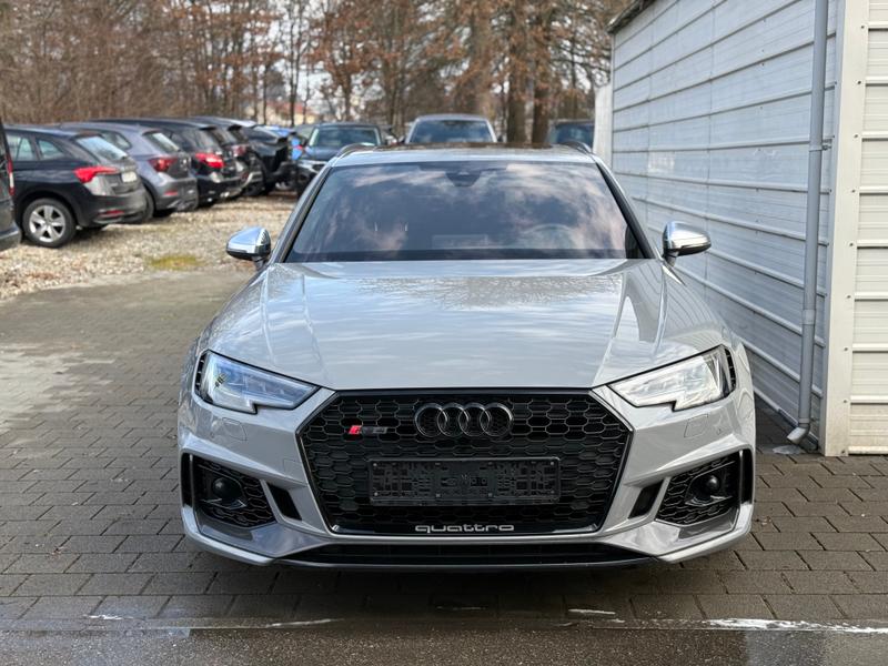 Audi RS4