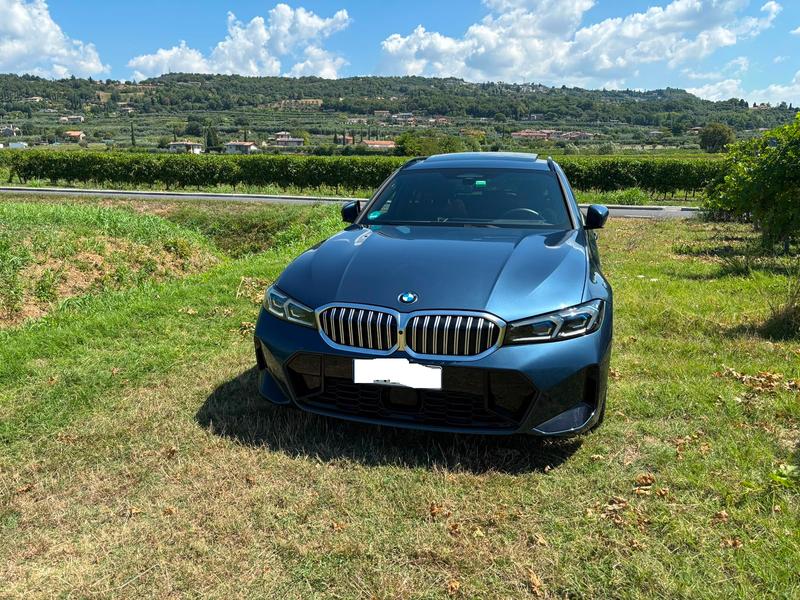 BMW 330