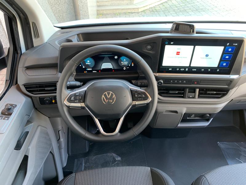 VW T7 Transporter