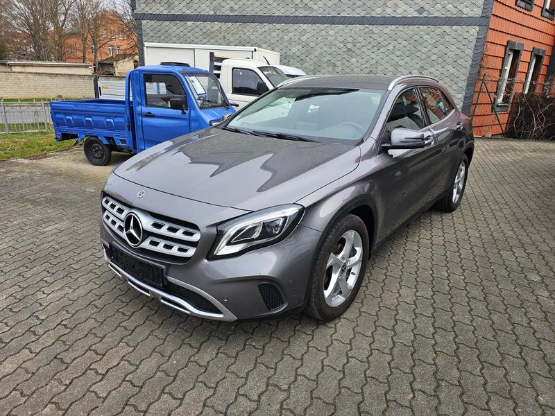 Mercedes-Benz CLA 180