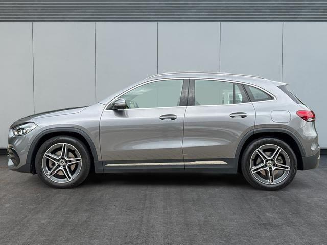 Mercedes-Benz GLA 220