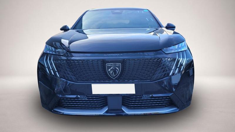 Peugeot e-3008