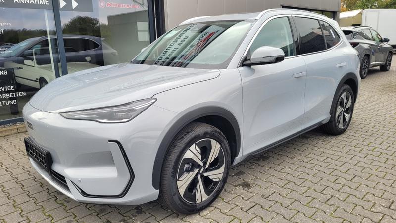 Geely E5