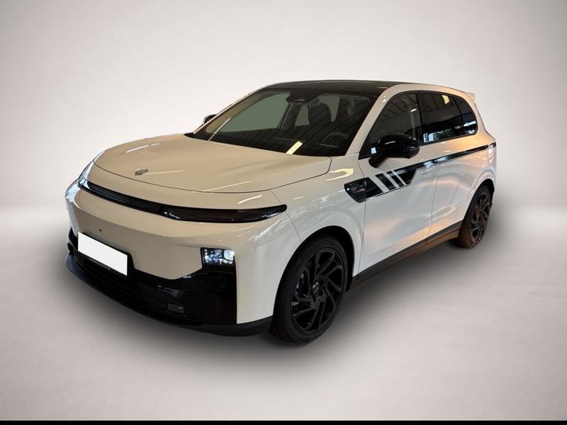 Leapmotor B10