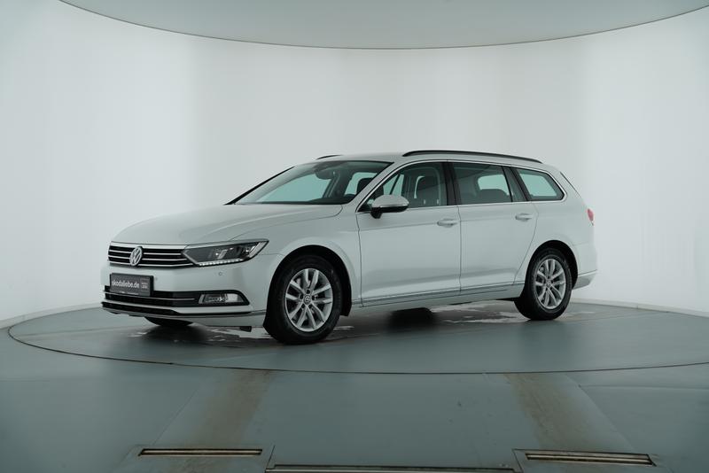 VW Passat Variant