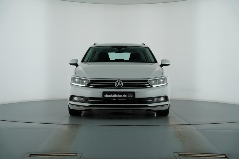 VW Passat Variant