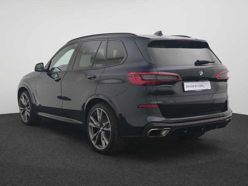 BMW X5 M50