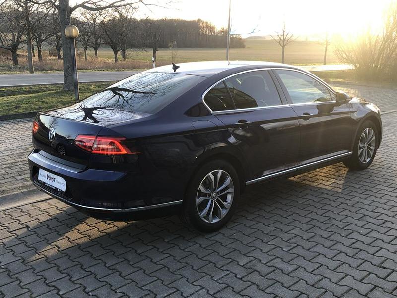 VW Passat