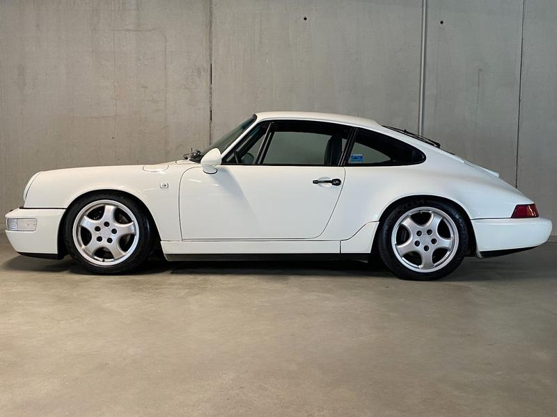 Porsche 964