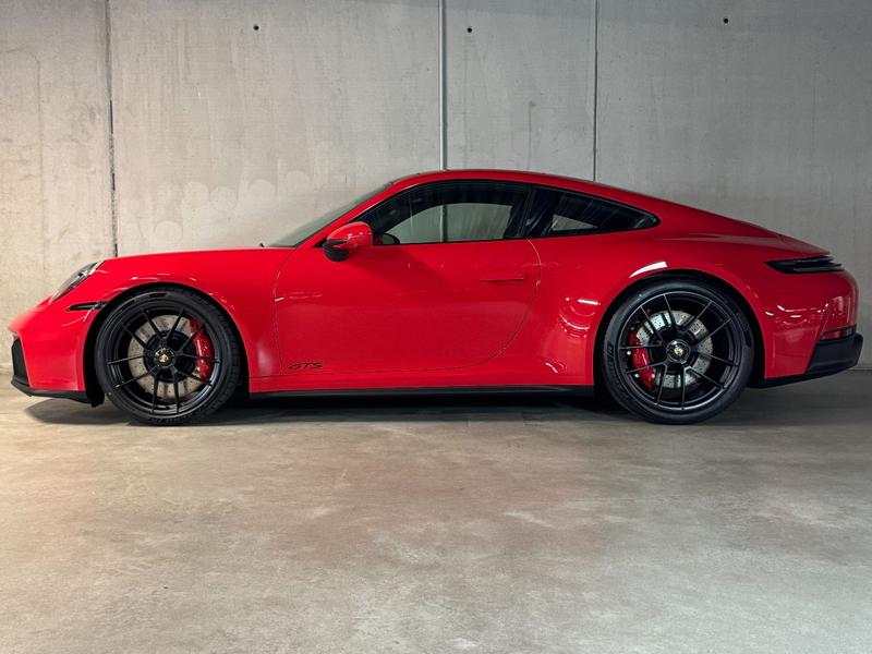 Porsche 992