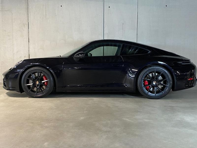 Porsche 992