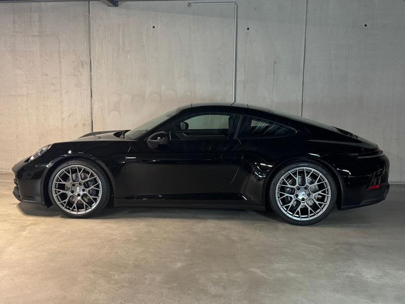 Porsche 992