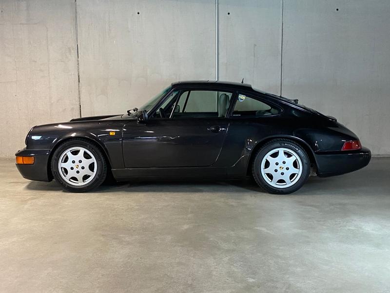 Porsche 964
