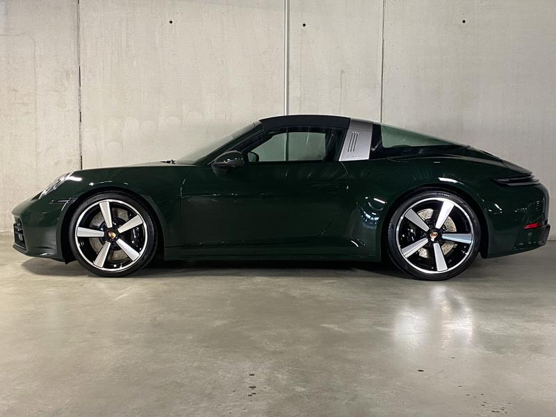 Porsche 992