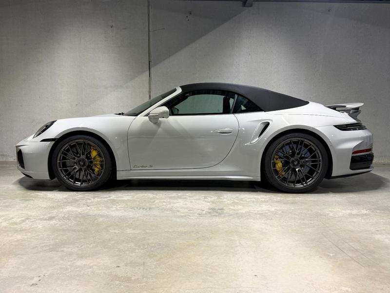Porsche 992