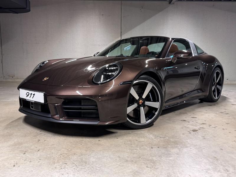 Porsche 992