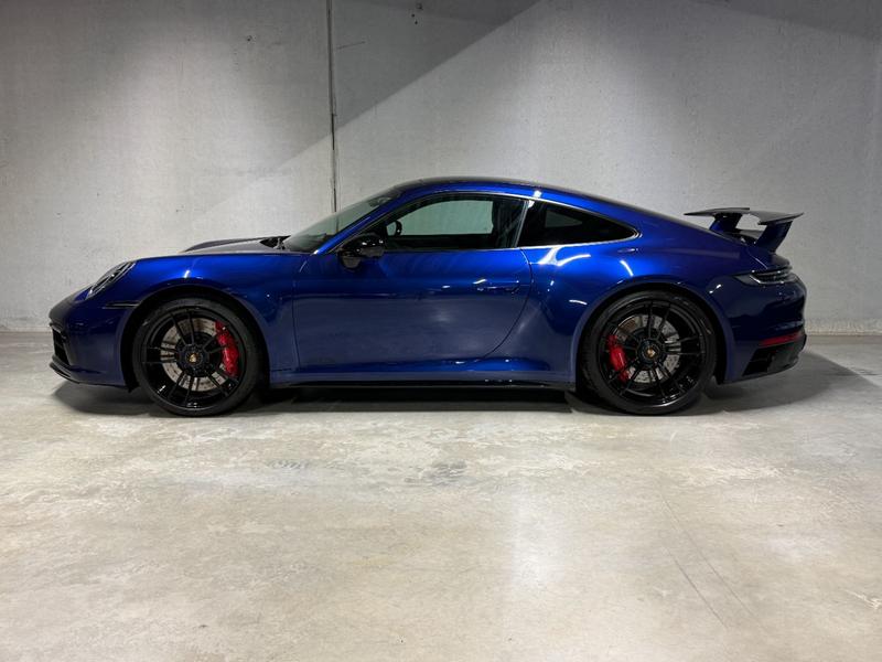 Porsche 992
