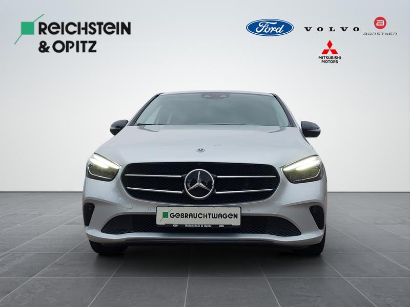 Mercedes-Benz B 220