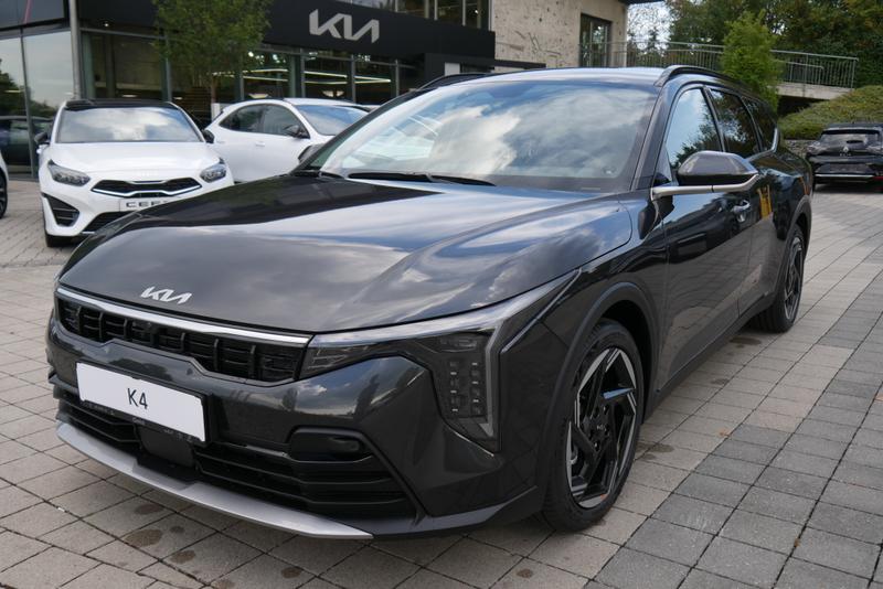 Kia K4