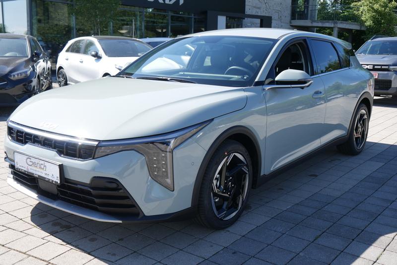 Kia K4