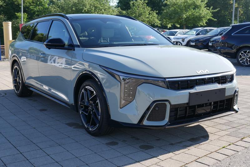 Kia K4