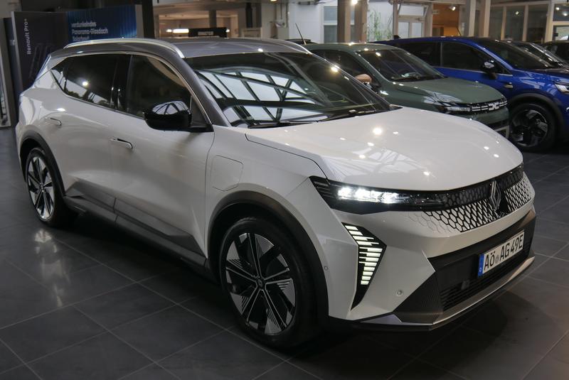 Renault Scenic E-TECH