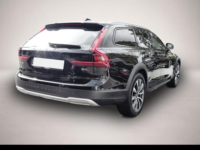 Volvo V90 Cross Country