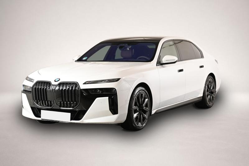 BMW 740