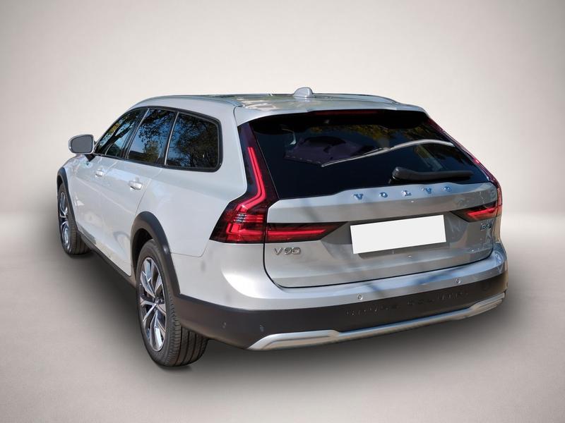 Volvo V90 Cross Country