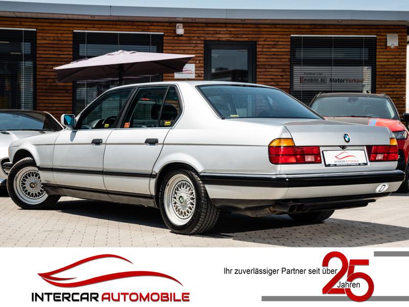 BMW 750