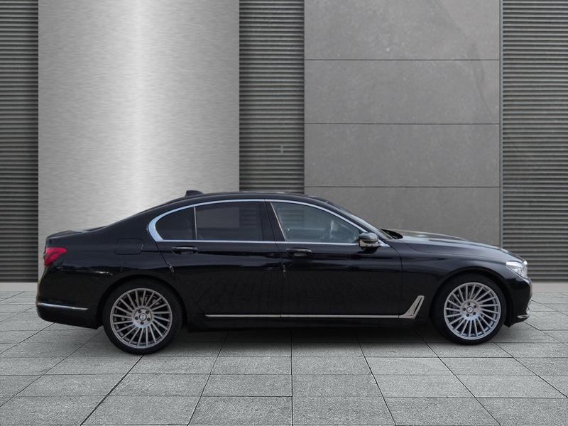BMW 740