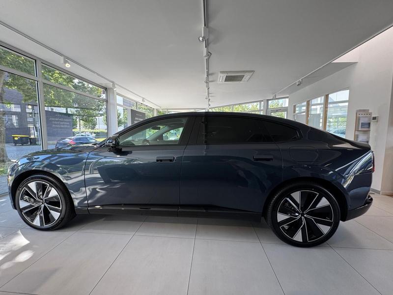 Volvo ES90
