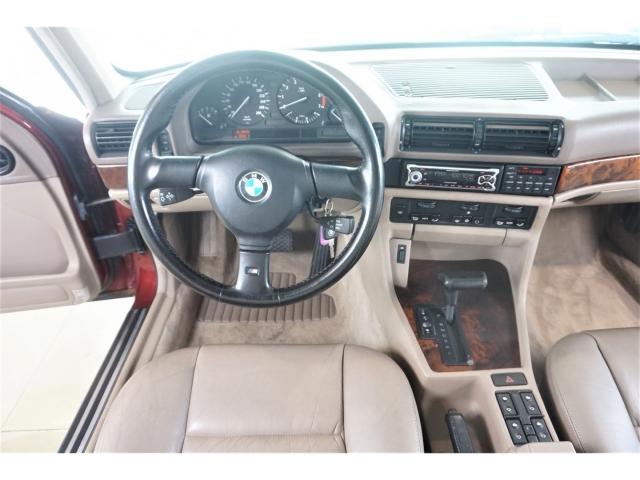 BMW 750