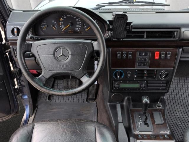 Mercedes-Benz G 300