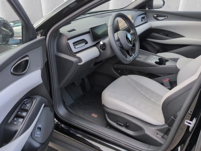 BYD SEAL 6