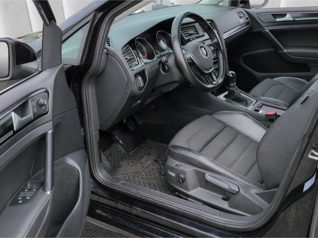 VW Golf Variant