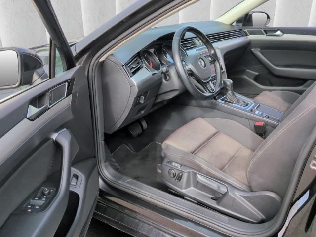 VW Passat Variant